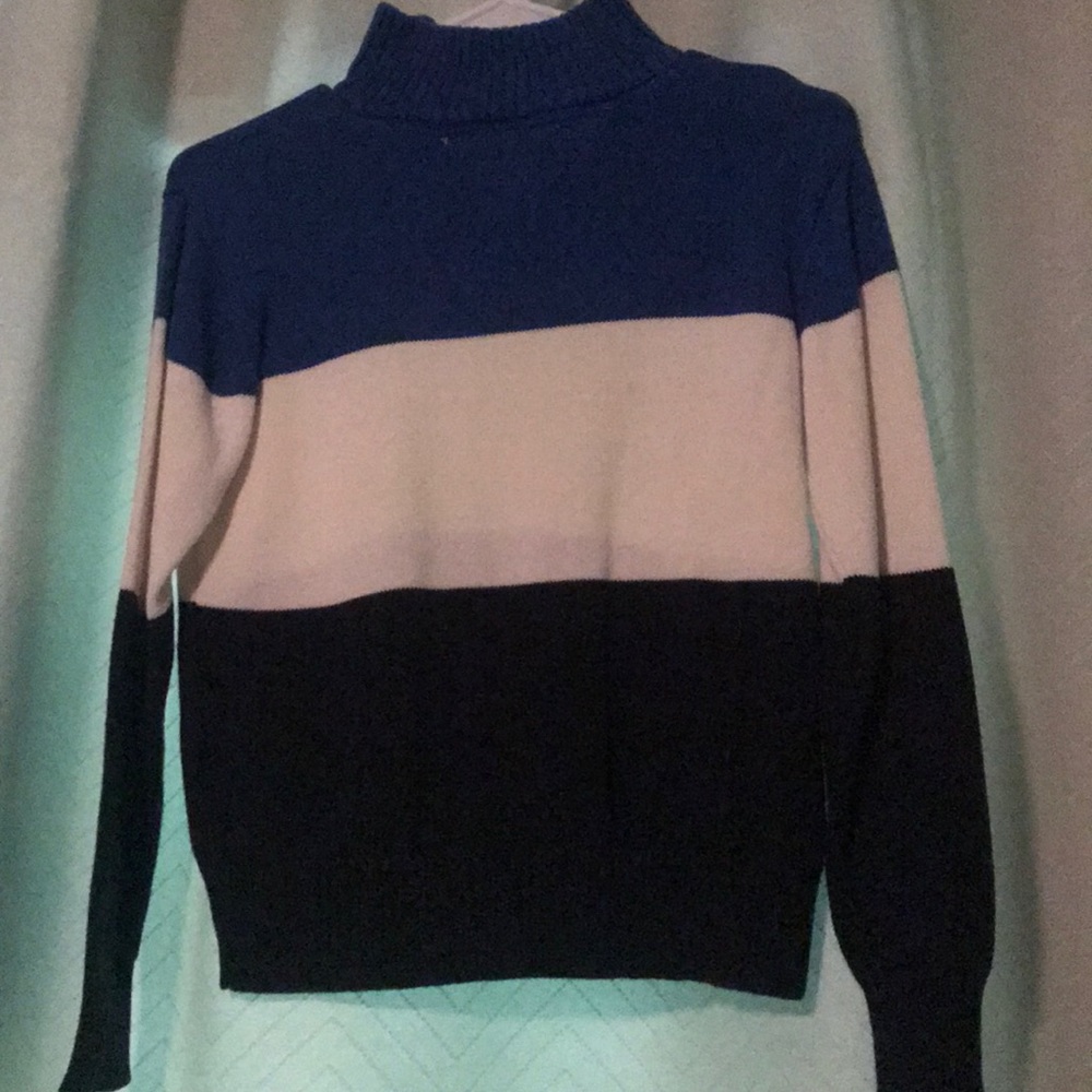 Sweater - Picture 2 of 2
